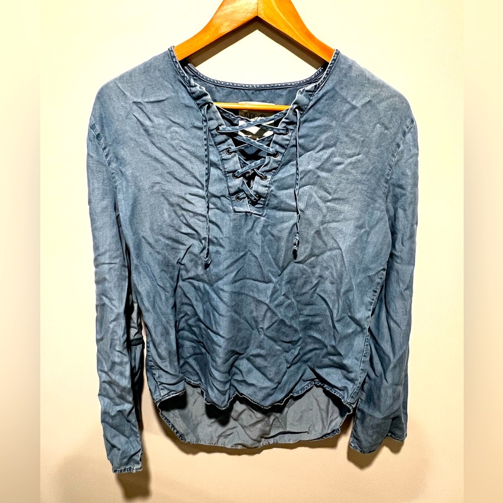 DENIM BLOUSE WITH TIE NECKLINE